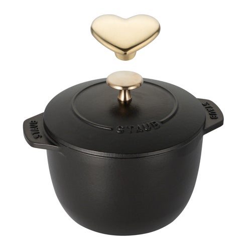 1.5qt Cast Iron Petite French Oven w/ Heart Knob, Matte Black