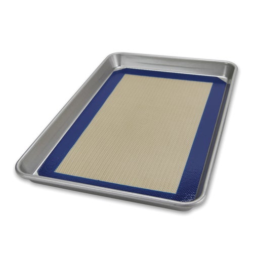 Half Sheet Pan w/ Silicone Mat