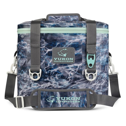 30 Can Tech Cooler, Mossy Oak Steelhead